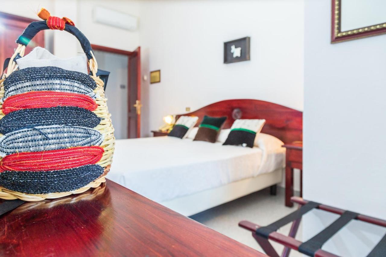 Hotel S'Ortale Con Parcheggio Interno E Ristorante All'Aperto Orosei Buitenkant foto