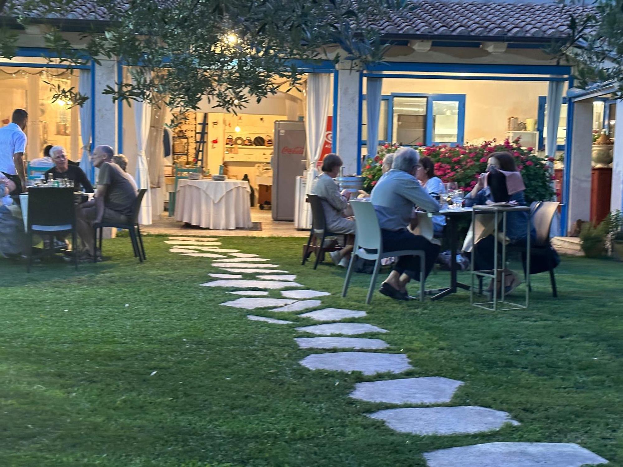 Hotel S'Ortale Con Parcheggio Interno E Ristorante All'Aperto Orosei Buitenkant foto